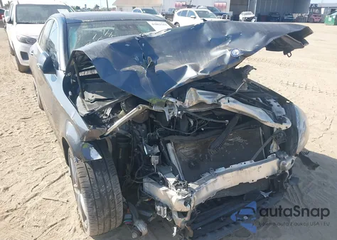 2016 Mercedes-Benz C 300 Sport z USA, uszkodzony, nr VIN 55SWF4JB9GU098293